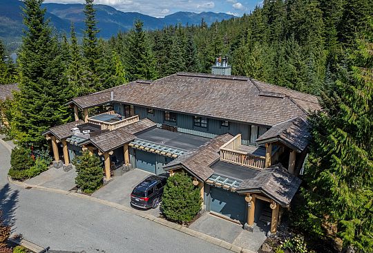 14 2250 NORDIC DRIVE Whistler BC Canada