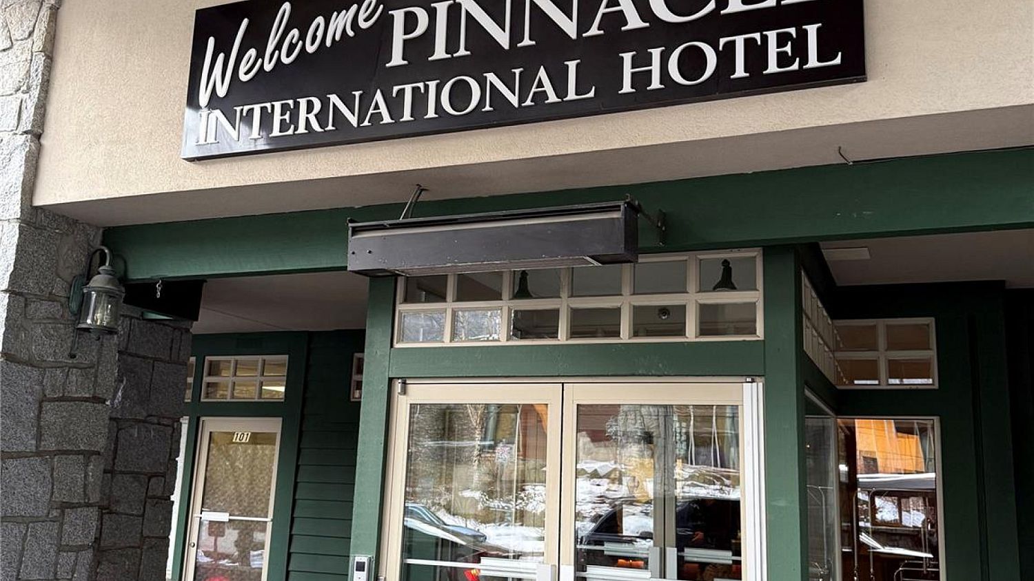 205 Pinnacle International Hotel