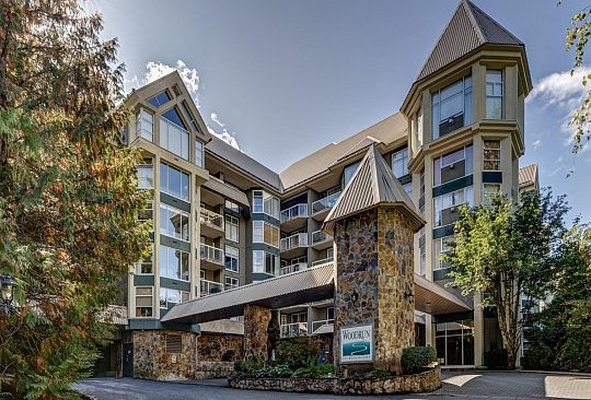 212 4910 SPEARHEAD PLACE Whistler BC Canada