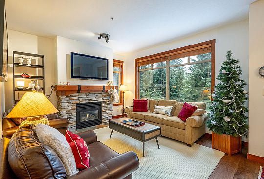 25 2301 TALUSWOOD PLACE Whistler BC Canada