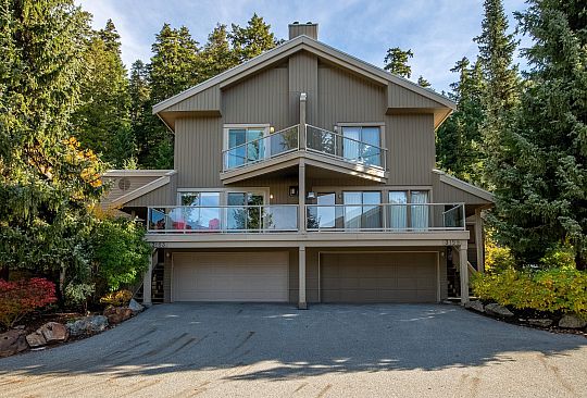 3163 ST MORITZ CRESCENT Whistler BC Canada