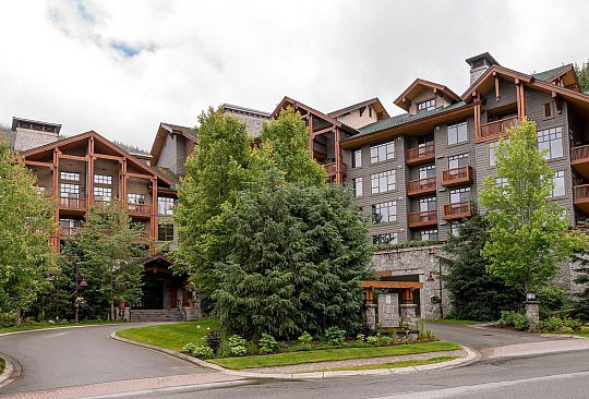 524 2202 GONDOLA WAY Whistler BC Canada