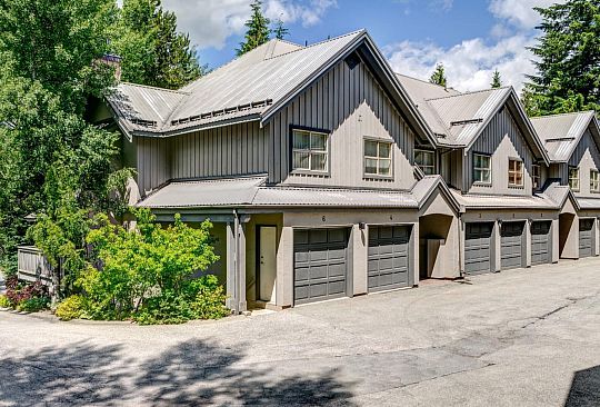 6 4737 SPEARHEAD DRIVE Whistler BC Canada