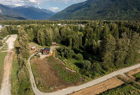 7320 Macrae Road Pemberton BC Canada