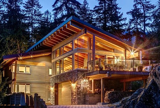 9557 EMERALD DRIVE Whistler BC Canada