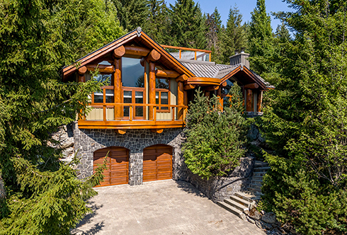 3220 Peak Drive Whistler BC Canada