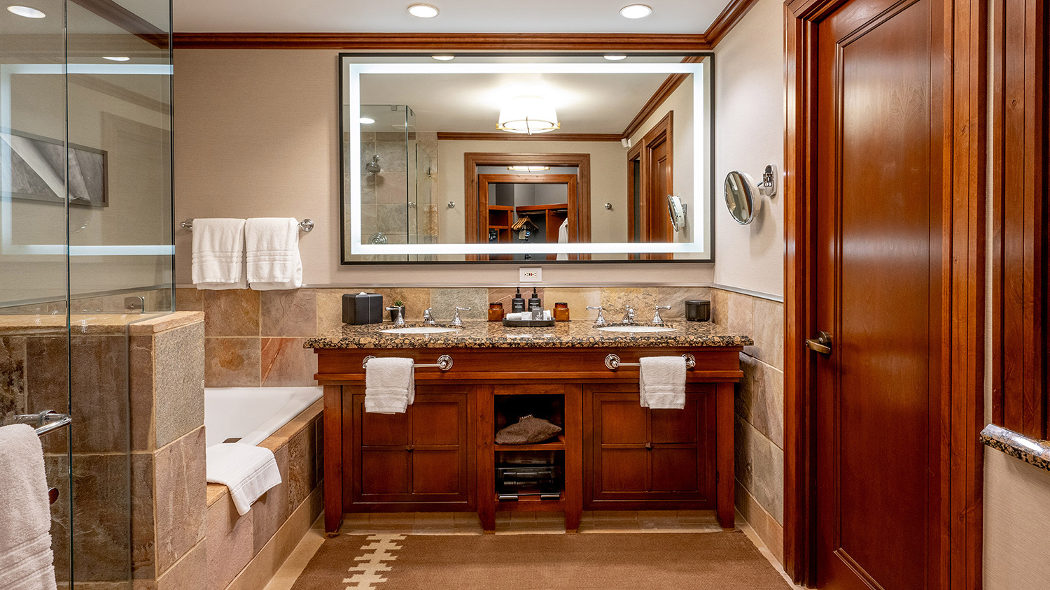 Four Seasons Presidential Suite